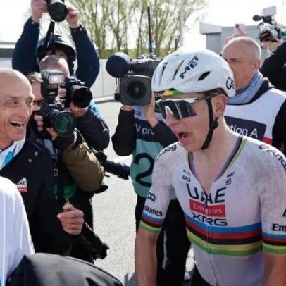 Volta à Flandres envolve passagem de nível e possível desqualificação de Pogacar