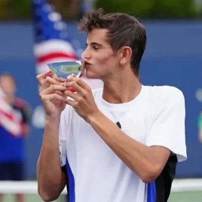 Rafa Jodar conquista primeiro título diante de Trungelliti