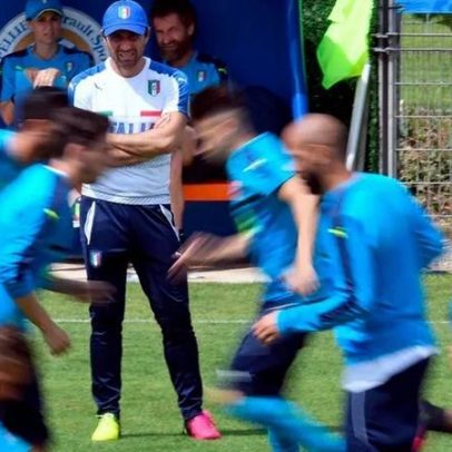 Nápoles pode facilitar ida de Conte à seleção