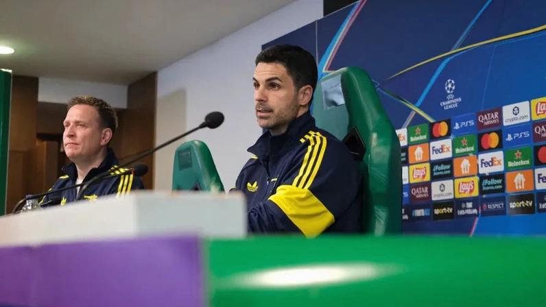 Mikel Arteta durante a conferência de imprensa de antevisão ao Sporting-Arsenal