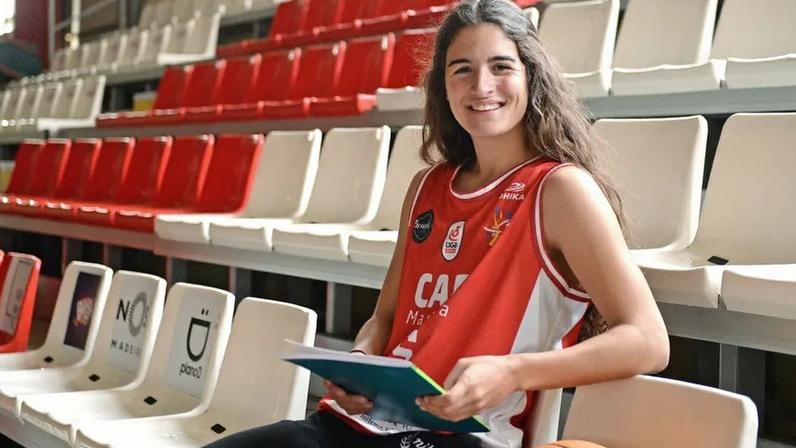 Maria Lopes recebe nota máxima 20 em prova de campo