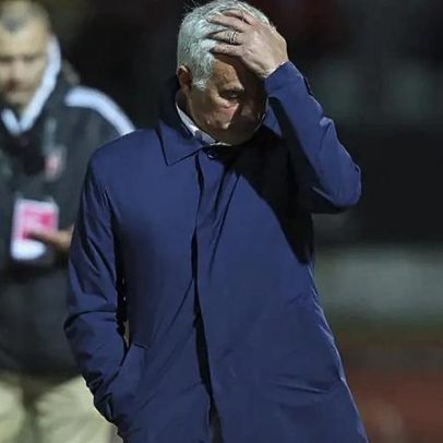 Mourinho critica desempenho dos jogadores após jogo: entre esperança e qualidade ruim