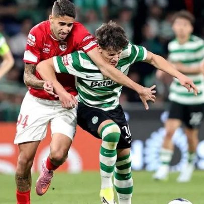 Sporting multado 4.080 euros por atraso na entrada em campo frente a Santa Clara