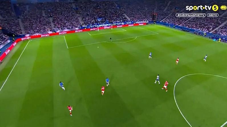 Autogolo de Martim Fernandes empata jogo do Nottingham