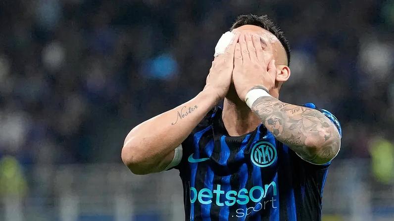 Lautaro Martínez volta a parar