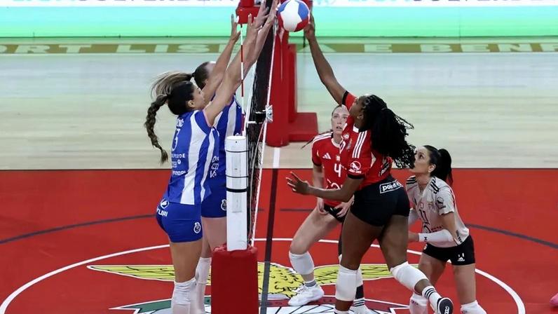 FC Porto vence na Luz no segundo jogo das meias-finais