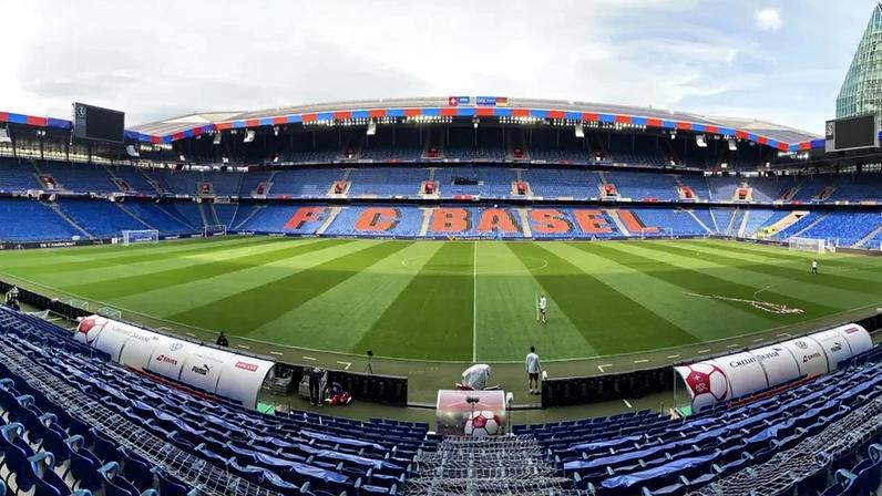 Incêndio no estádio de Basileia destrói balneários e adia o jogo em Thun