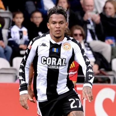 Baeza e Veron continuam em dúvida para o jogo com o Alverca