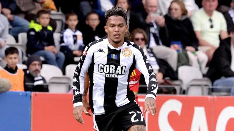 Baeza e Veron continuam em dúvida para o jogo com o Alverca