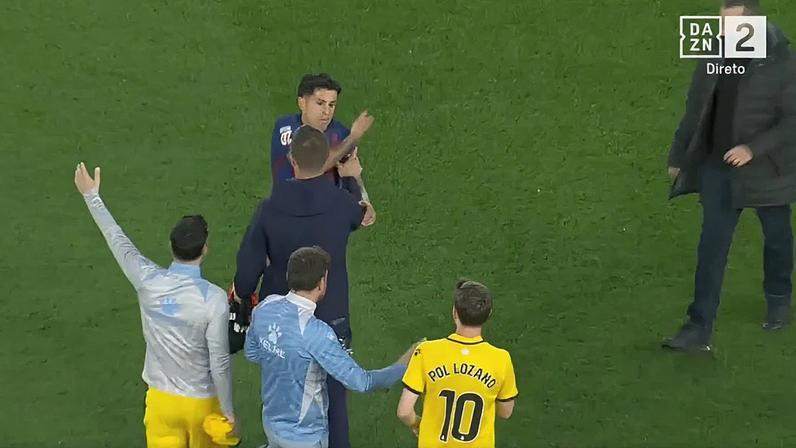 Lozano confronta Cancelo e dispara no final, destacando o respeito entre colegas