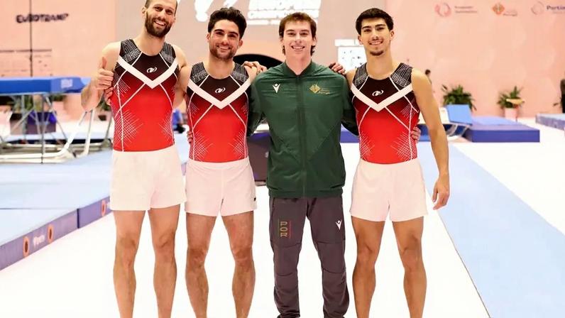 Equipa de seniores masculinos de trampolim individual