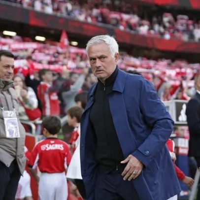 Mourinho: Tomás Araújo dificilmente recuperável para o dérbi