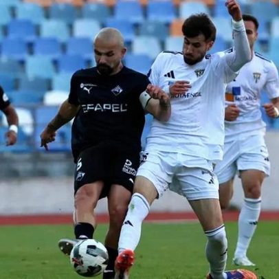 Académica e Amarante empatam 1-1 e mantêm-se na mesma posição