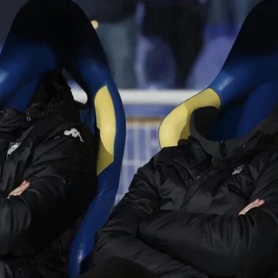 Ian Cathro admite pensar em abandonar princípios por ter mandado Robles ao chão