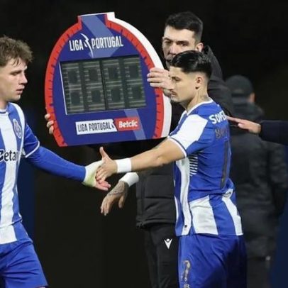 Pietuszewski saiu irritado do Estoril-FC Porto