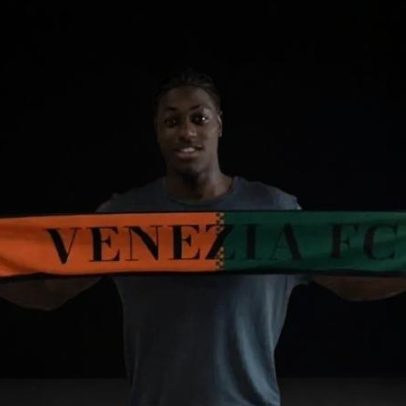 Doumbia, alvo do Sporting, surge no radar do Benfica