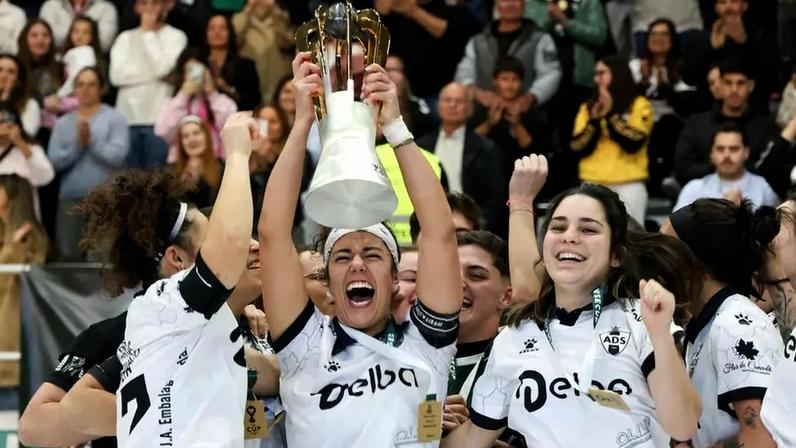 Sanjoanense levanta o trófeu