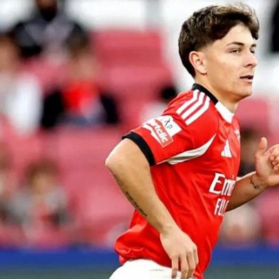 Gonçalo Moreira celebra estreia pelo Benfica como um dos dias mais felizes