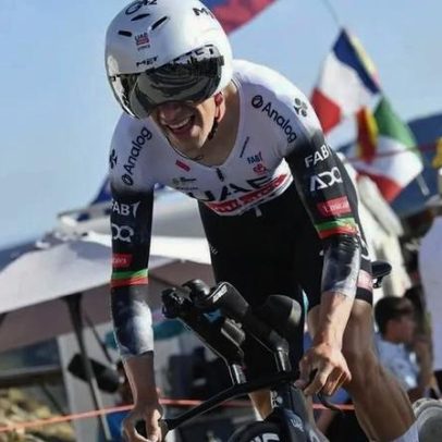 João Almeida prepara-se para o crono do Giro