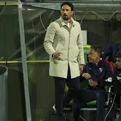 Peixoto aponta falhas no último lance do jogo