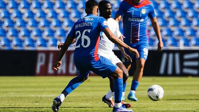 Regresso de Ofori amplia opções de meio-campo na reta final