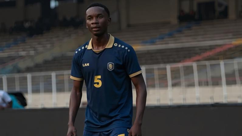 Alverca interessado no médio congolês Esdras Makosi