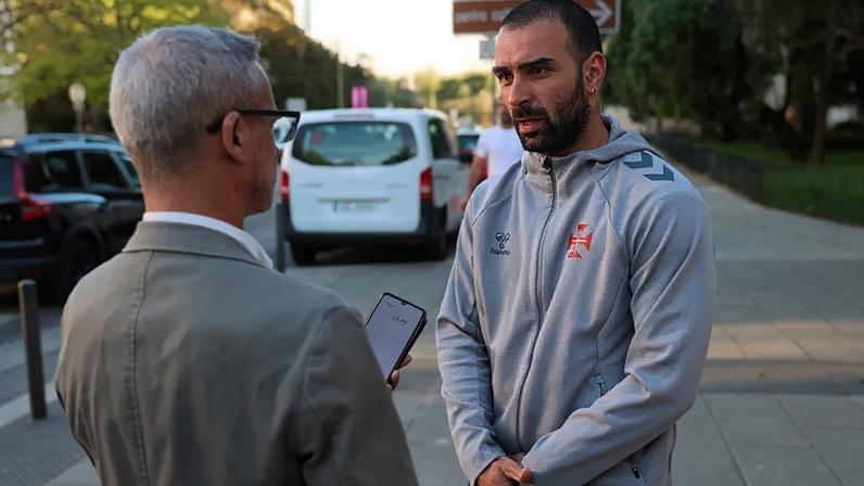 Nuno Tomás quer dedicar vitória a Vicente Lucas em Coimbra e vencer Liga 3
