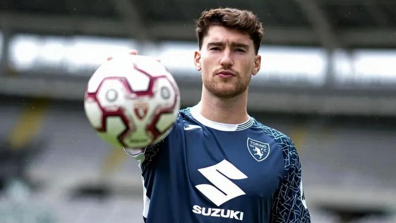 Franco Israel deixa o Torino