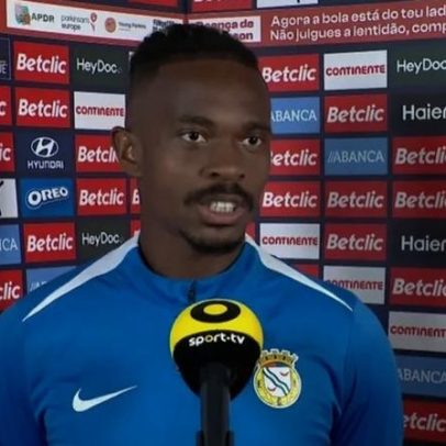 Alverca e Lincoln multados em 3.500 euros por atraso na entrevista relâmpago