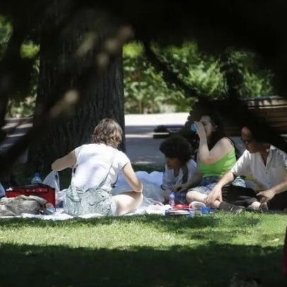 Portugal antecipa 30°C e alto risco de radiação UV