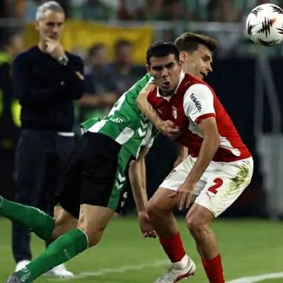 Diego Llorente ironiza árbitro do Betis-Sp. Braga