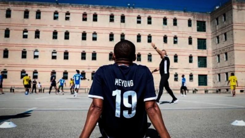 Meyong esteve na iniciativa da Fundação do Futebol na Carregueira