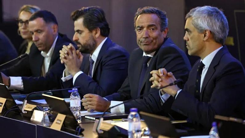 Reinaldo Teixeira comenta declarações de António Salvador sobre o futebol