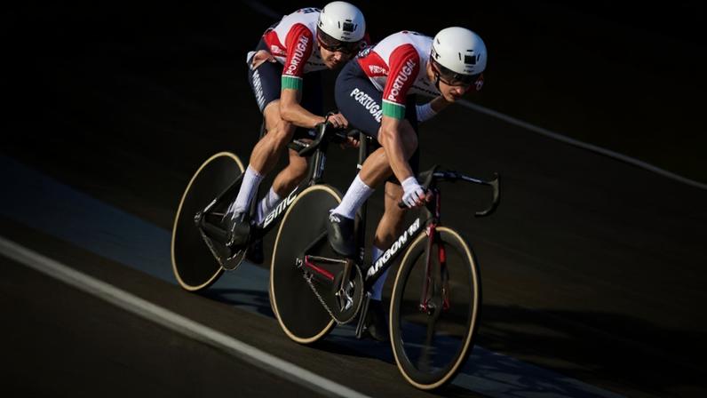João Martins e Gabriel Batista ficam em sexto na Madison da Taça do Mundo de Pista