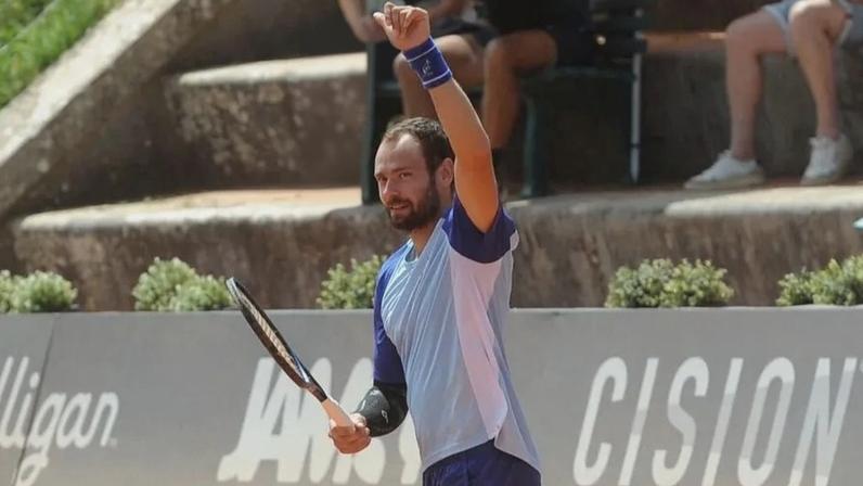 Safiullin conquista maior título em terra batida no Oeiras Open 3