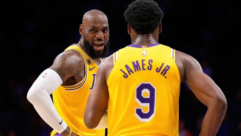 LeBron lidera os Lakers na vitória e faz história ao lado do filho