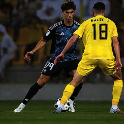 João Félix em dúvida para as meias-finais da Champions 2 da Ásia