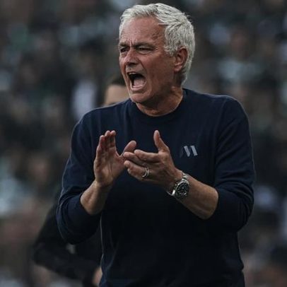 Mourinho fala em jogo extradordinário e admite depender ainda dos outros