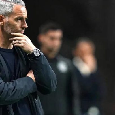 Carlos Vicens: a equipa insistiu com várias alternativas