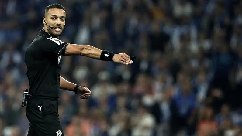 Mentor do árbitro do FC Porto-Tondela apresentou queixa à Liga