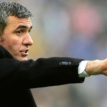 Gheorghe Hagi regressa ao cargo de selecionador da Roménia