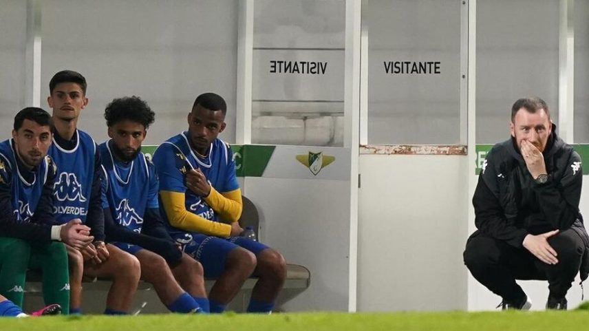 Ian Cathro admite primeira parte não foi ótima, mas não foi a pior