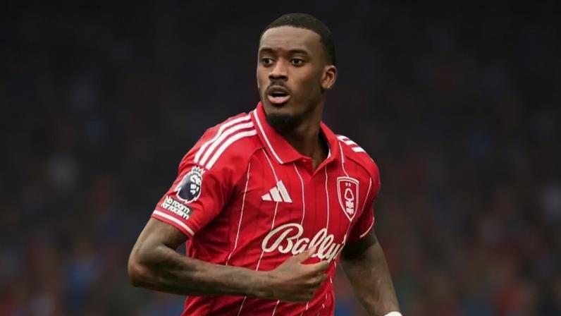 Hudson-Odoi fica de fora até ao fim da época