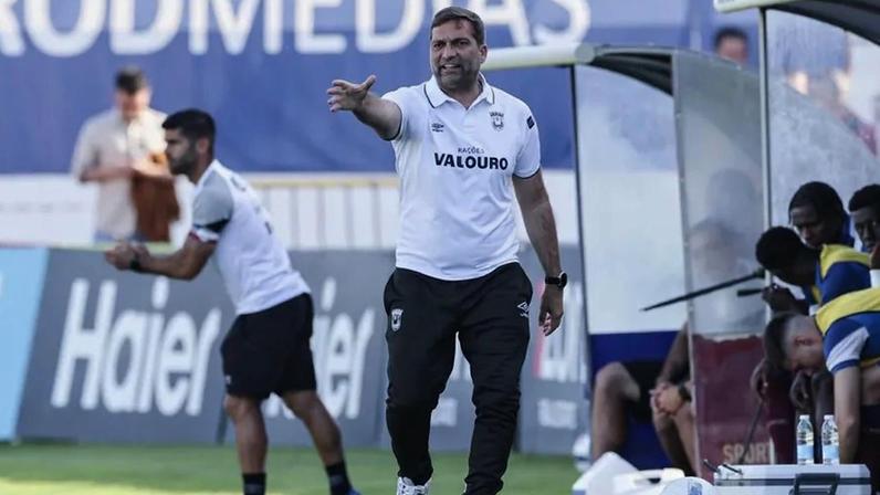 Treinador do Torreense exige equipa no máximo rendimento frente ao Fafe