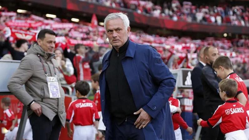 Mbappé aprova Mourinho no Real Madrid com like em publicação em Espanha