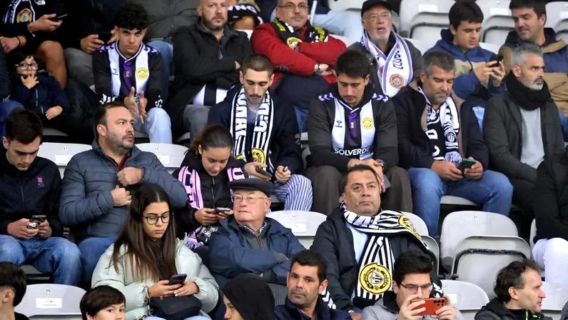 Cerca de 200 adeptos do Nacional são esperados em Tondela