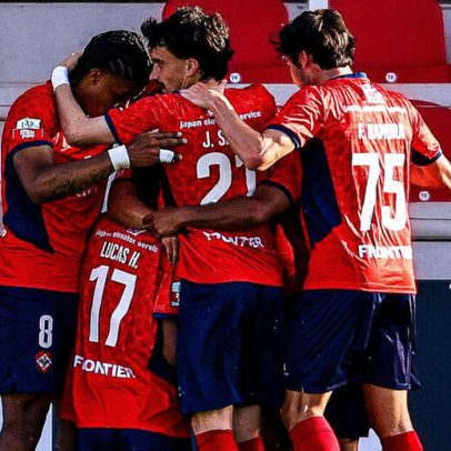 Oliveirense vence Benfica B por 3-0 e continua na luta pela permanência