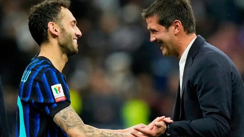 Çalhanoglu intransferível para Chivu