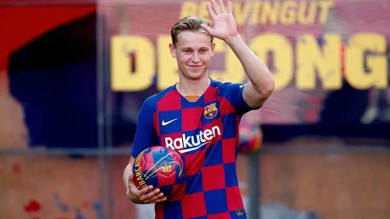De Jong torna-se o jogador holandês com mais jogos pelo Barcelona