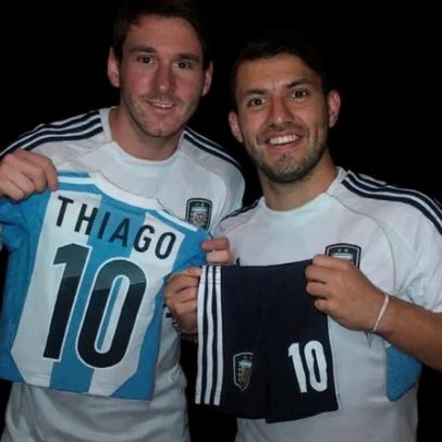 Agüero comenta o futuro de Messi: fará o que quiser